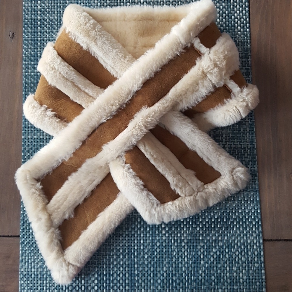 UGG Sheepskin Scarf